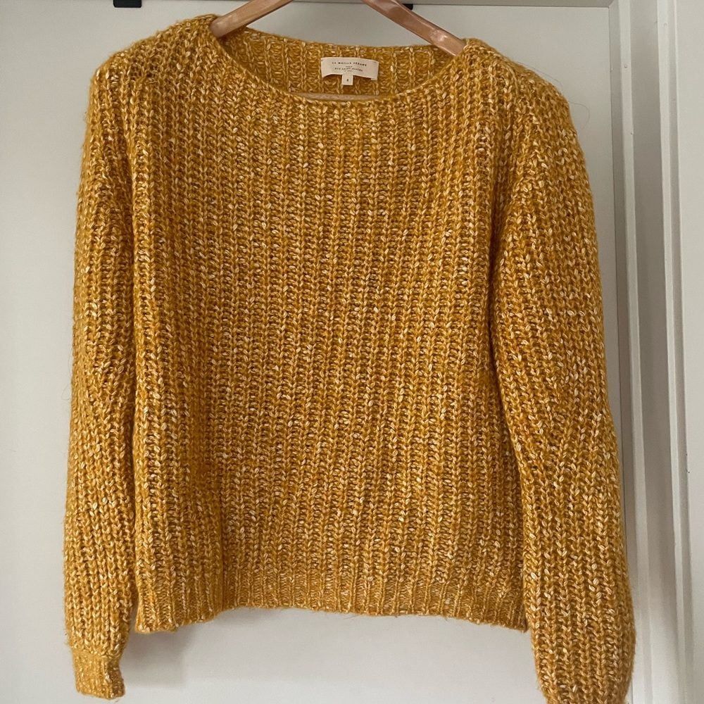 Almost brand new Sezane knit sweater in a mustard yellow. Worn once.
